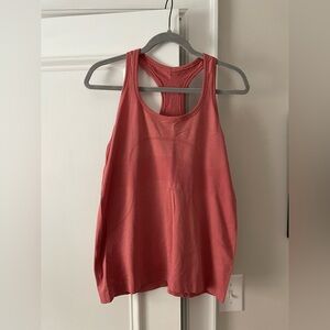 Swiftly Tech Racerback Tank Top 2.0
Hip Length